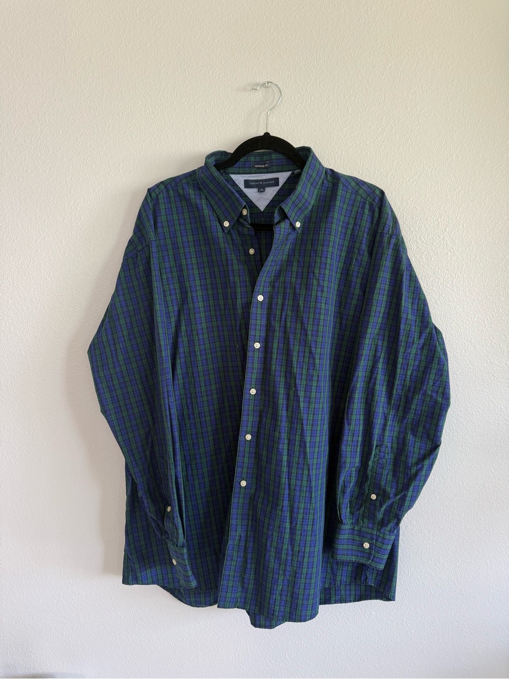 Tommy Hilfiger Men's Navy & Green Plaid Button-Down Shirt